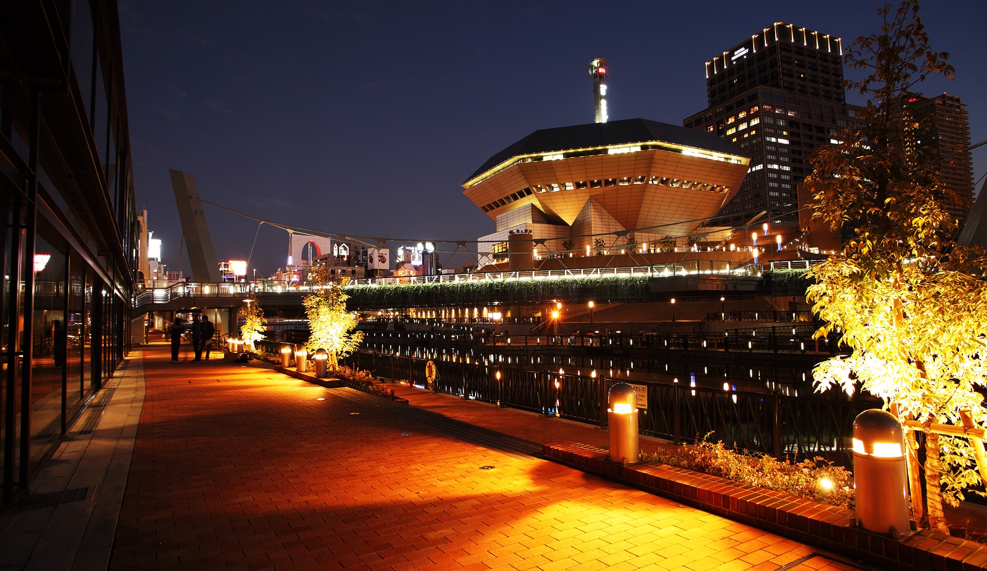 凱旋門 賞 ブック メーカーリバープレイス