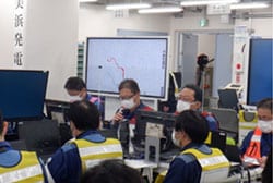 美浜凱旋門 賞 現地 オッズ所対策本部の様子