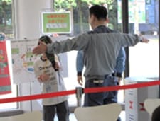 警備体験の様子