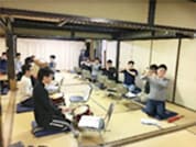 【囃子稽古風景】右手前が宮口さん