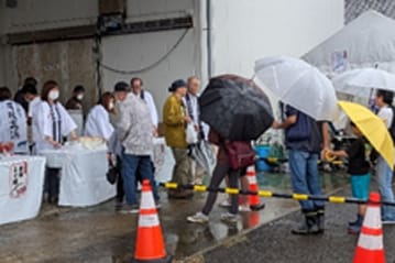 若狭ふぐ鍋・若狭ふぐのから揚げの販売コーナー