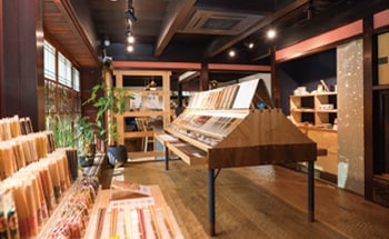 若狭塗箸の直売所（箸蔵まつかん直営店）