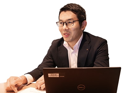 ソリューション本部 開発部門　eモビリティ事業グループ部長　田口雄一郎