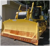 瓦礫撤去用重機の配備