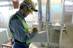 Taking 日本馬の凱旋門賞勝利 initiatives and giving a good example with a "never say never" attitude